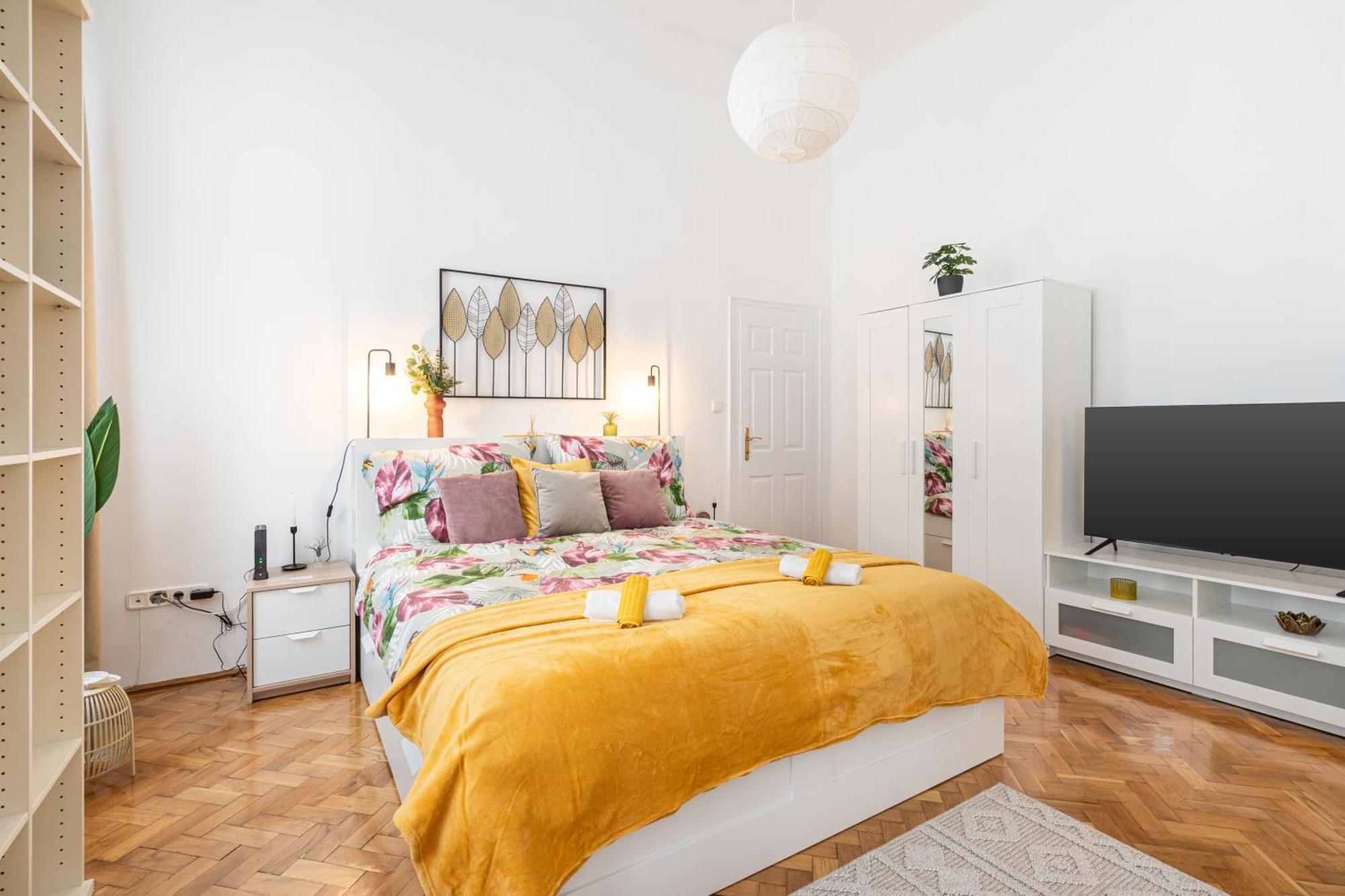 Cosmopolitan Studio - Chic Getaway In A Fancy Neighbourhood Budapest Eksteriør billede