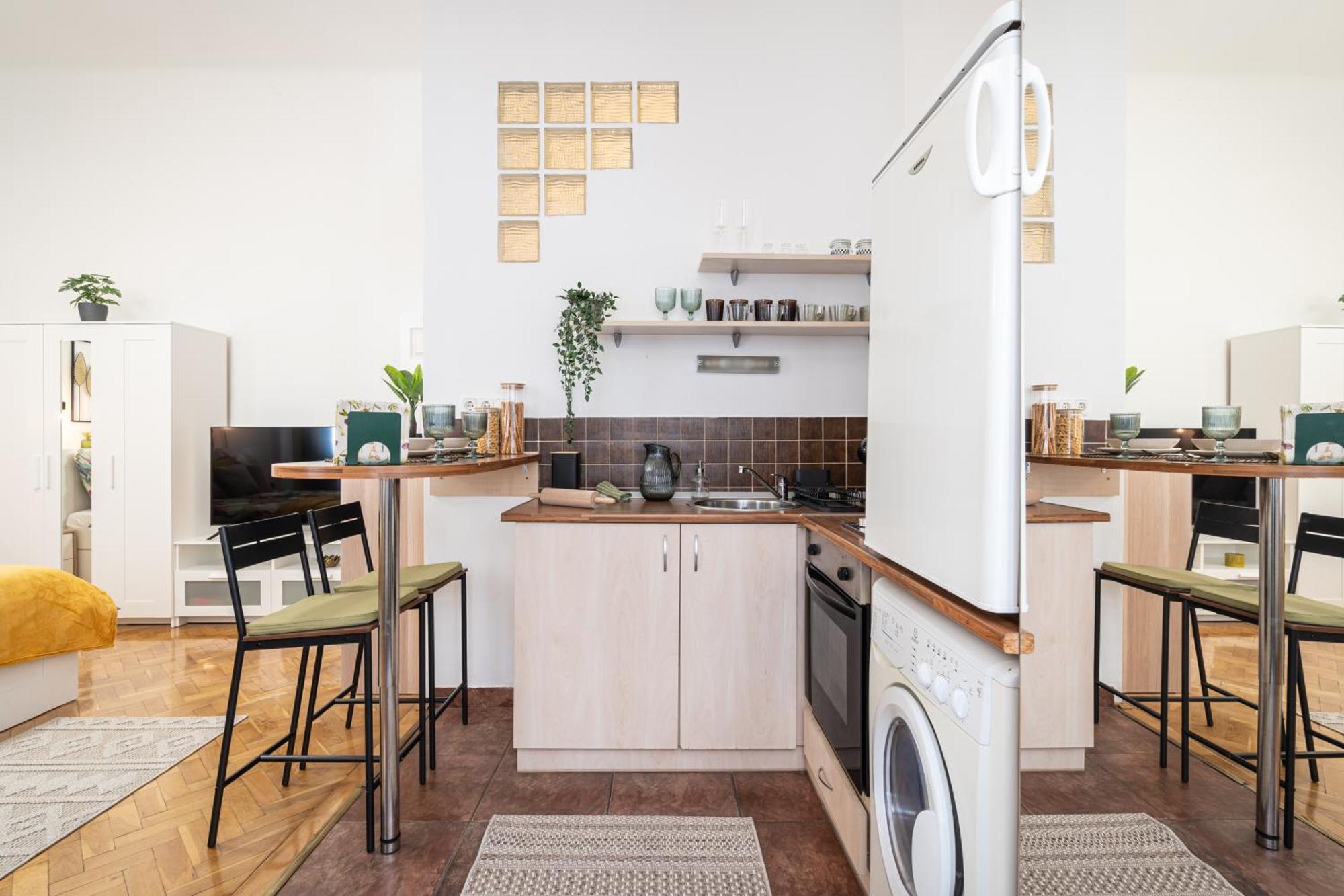 Cosmopolitan Studio - Chic Getaway In A Fancy Neighbourhood Budapest Eksteriør billede